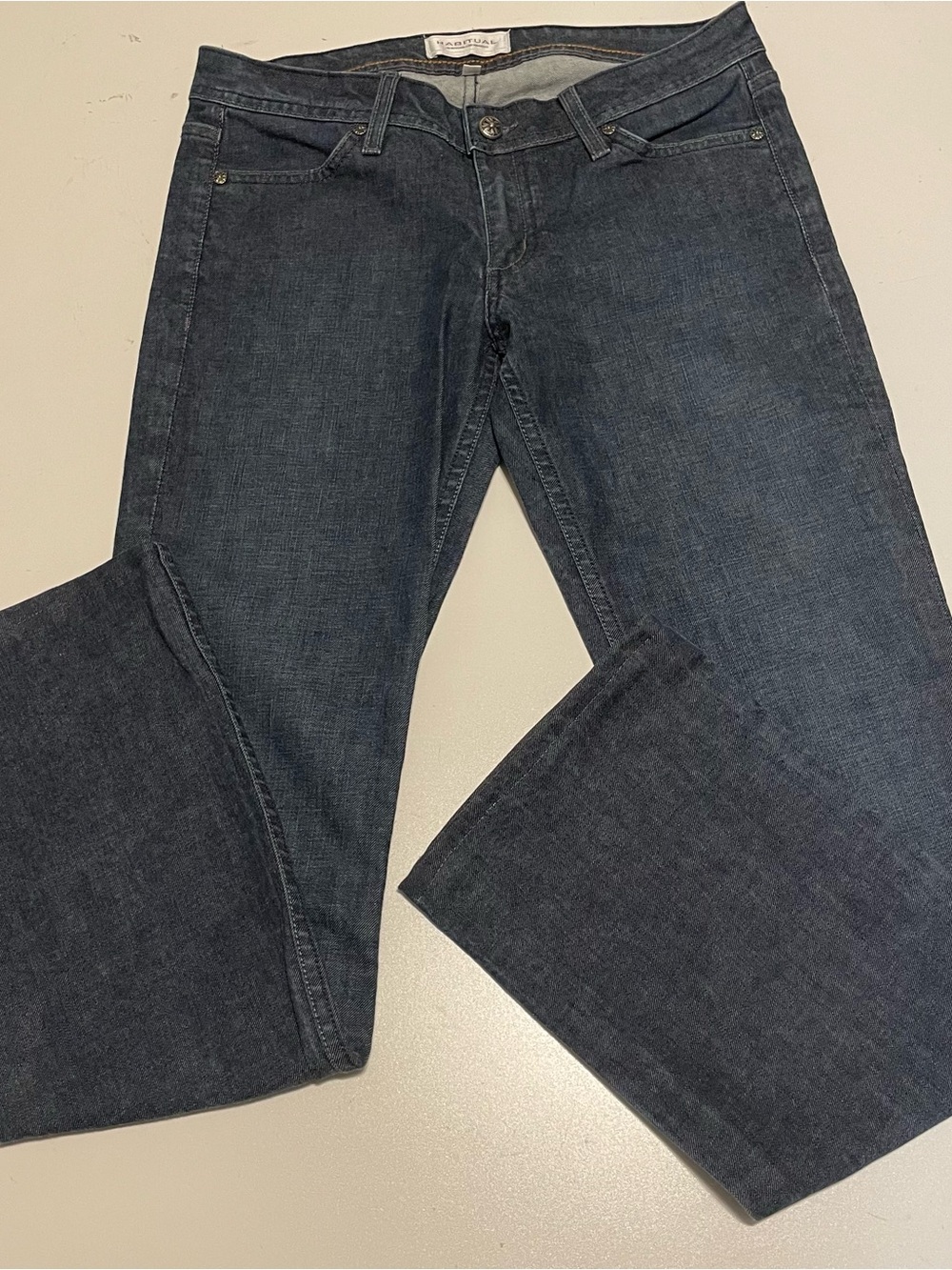 Women's Habitual New York, Los Angeles Made in USA, Halcyon Wash Jeans Size 30